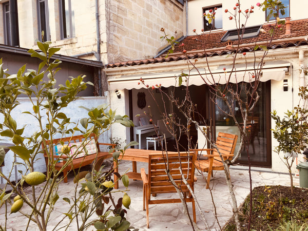 Dans un quartier calme et résidentiel, à 10 min de l’hyper-centre de Bordeaux pa Bordeaux, France Bordeaux, tram D station Calypso.ch+SDB+wc privées Private room in villa vacation rental 29798058