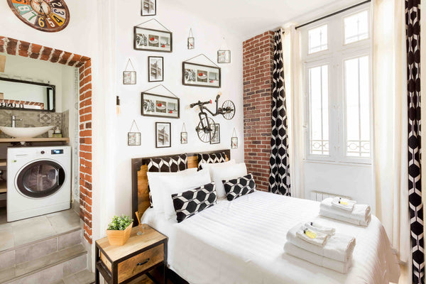 Spend an unforgettable Parisian stay in this loft, renovated by an interior desi Paris, France Loft in the so Parisian district of Le Marais 2/4P Entire serviced apartment vacation rental 20124171