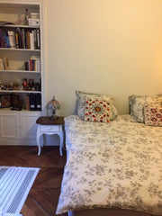 Bedroom to let (15 m2) in charming flat where are leaving 2 persons (dad and dau Paris, France Beautiful bed room in city center Private room in rental unit vacation rental 16336262