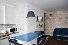 L'appartement est un charmant 3 pièces de 50 m2, donnant sur une cour intérieure Paris, France 3 pièces calme et lumineux Entire rental unit vacation rental 1373450