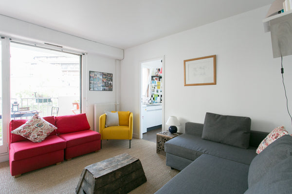 Studio très calme et lumineux de 33 m² avec une terrasse de 7m². Idéal pour un c Paris, France Studio avec terrasse Commerce Entire rental unit vacation rental 6125131