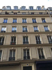 Joli deux pièces de 21m2 dans le centre de Paris, agréable à vivre et très lumin Paris, France Charmant deux pièces à deux pas du Canal St Martin Entire rental unit vacation rental 22144376