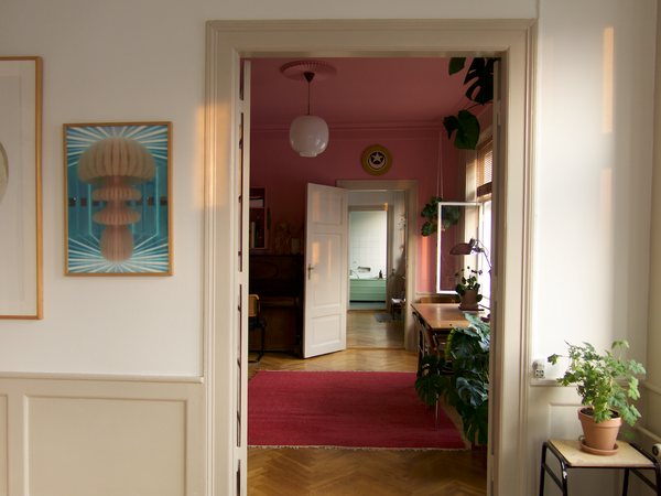 Family-friendly apartment next to the Royal Palace, many historic sights and pri Copenhagen, Denmark Modern design & unique details, central 176sqm apt Entire rental unit vacation rental 38158622