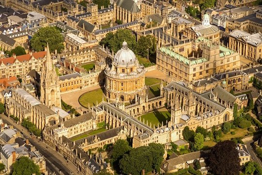 Step back in time with Oxford Private Day Tour  Private Tours and Travel Guide Europe London CITY London Destination Tour