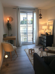 Beau studio cosy de 30m2 en plein coeur du quartier des Batignolles dans un imme Paris, France Studio lumineux et cosy de 30m2 Entire rental unit vacation rental 18955587
