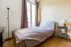 Charming private room in a comfy 80sq flat located in the very heart of "Le Mara Paris, France Private Room in 80sq Flat, Le Marais Paris Center Private room in rental unit vacation rental 16279383