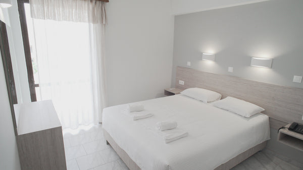 Domenica Apartments is a small apart hotel, just 50 meters from the beach and 3  Rethimnon, Greece Domenica Apartment with Parking View Private room in serviced apartment vacation rental 596266267923102840