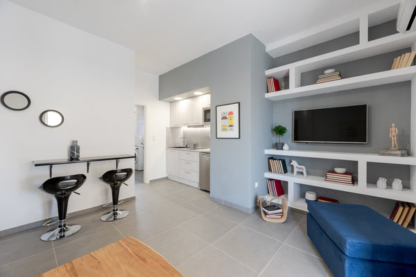 This bright new apartment is ready to host ambitious travel lovers!<br /><br />< Athens, Greece Bright 'n' Tender apt for 4 guests Entire rental unit vacation rental 44239357