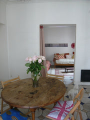 Je vous propose un séjour dans mon charmant appartement: un deux pièces lumineux Paris, France Appartement chaleureux dans le Haut Marais Entire rental unit vacation rental 29645832