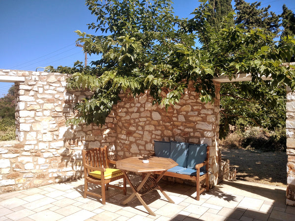 Just 400m from the lovely Livadia beach and 1.3 km from the town Centre is locat Athens, Greece Villa Kaniaris Cycladic home vacation rental 44562892