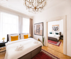 • Beatifully REFUBRISHED (2019) apartment with 4 bedrooms 2 bathrooms and a full Prague, Czechia Kafka Apartment 4BR+2bath Old Town Entire rental unit vacation rental 34270468