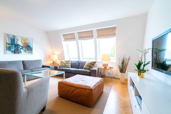 Rent now: 2 bedrooms, 1 living room, 115 m² in total with a great view over Vien Vienna, Austria Vienna Residence | Terrific apartment with a phenomenal roof terrace just opposite Belvedere Castle #6351 Entire rental unit vacation rental 40655562