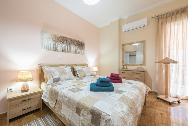 A modern two bedroom apartment at the heart of Athens 10 min walk from an airpor GR A central luxury apartment 10 min walk from metro Entire condo vacation rental 51577214
