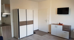 Incl.Wlan SatTV+Betriebskosten<br />Das Apartment befindet sich in zentraler Lag  Nähe Badner Bahn im 23.Bezirk für 1 Person Entire rental unit vacation rental 32088544