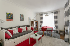 Charming Parisian Apartment. Ideal to discover the capital. Located in a quiet a  Charming Parisian Apartment Entire rental unit vacation rental 11140679
