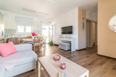 Comfy House For Families & Couples with BackYard<br /><br /><b>License number</b Heraklion, Greece Comfy House For Families & Couples With BackYard Entire home vacation rental 675343431223014016