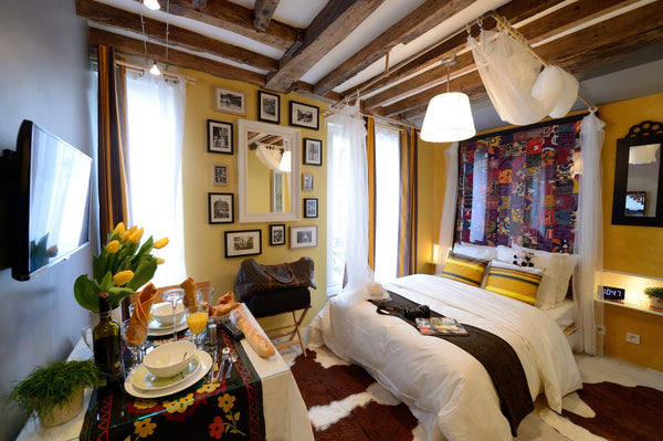 Located in a private residence in the heart of Paris nearby many museums, shops  Paris, France Gorgeous studio in the Haut-Marais Entire rental unit vacation rental 21920095