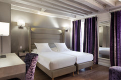 Mon logement est proche de Marché des Enfants-Rouges, Candelaria, Café Charlot,  Paris, France 1 chambre agréable à 2 lits au coeur du Marais ! Room in boutique hotel vacation rental 13678914