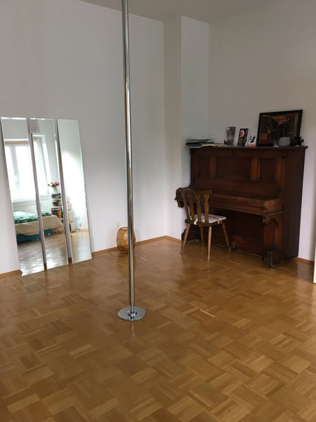 Meine Unterkunft ist in der Nähe von Burgtheater, Theater in der Josefstadt, Rat Vienna, Austria Nice and central appartment with balcony Entire rental unit vacation rental 13487238