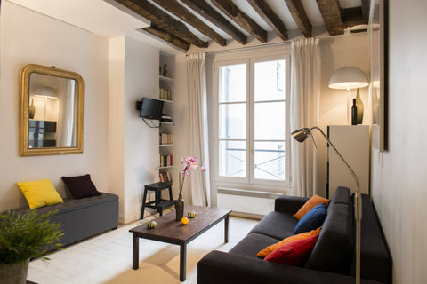 Adorable little apartment, very clear and very quiet.<br />It is nestled in the  Paris, France Heart Saint germain des près! Entire rental unit vacation rental 5473648