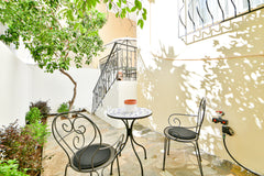 My place is located in a typical Athenian neighborhood btw. the antique center a DE LUXUR. FLAT + PATIO B/W THE PARTHENON AND THE SEA Entire condo vacation rental 46016938