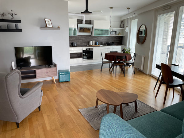 Kick back and relax in this calm, stylish and modern 65 sqm apartment. It is in  Vienna, Austria Charming Apartment next to the Danube & UN-City Entire rental unit vacation rental 682575347544417579