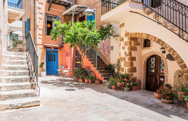 A cozy little house, located right in the heart of the Venetian old town of Chan Athens, Greece Old Town Cozy Little House Entire rental unit vacation rental 19068918