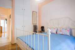 Brand new 2-bedroom flat, literally behind Goulandris Museum of Modern Art & 300 East Attica Regional Unit, Greece Quiet 2-bedroom flat, 10-minute walk to Syntagma Entire rental unit vacation rental 27494000