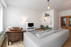 Cosy appartement in very central location, only 5 minutes walking from the haert Antwerp, Belgium Sfeervol appartement in gezellige buurt. Entire condo vacation rental 30088783