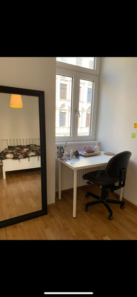 The flat is within 2 mins walking distance to the next underground station (Otta Vienna, Austria Bright and spacious double room Private room in rental unit vacation rental 648557655302987050