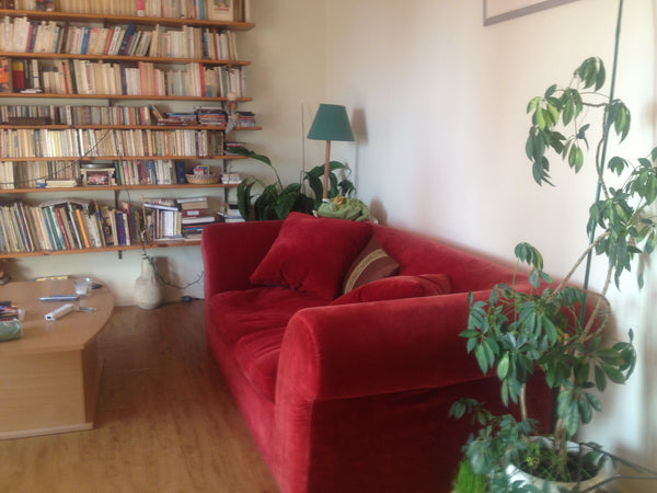 Appartement très sympa à Paris, proche du métro, avec petite terrasse, 4 chambre Paris, France si Paris vous chante Entire rental unit vacation rental 2617460