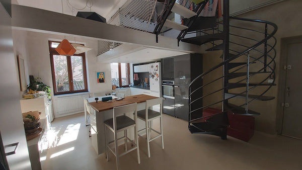 Nearby Part Dieu station and mall, ice ring and swimming pool, local shops, airp Lyon, France Duplex 3 bedrooms Part Dieu Entire rental unit vacation rental 13008978