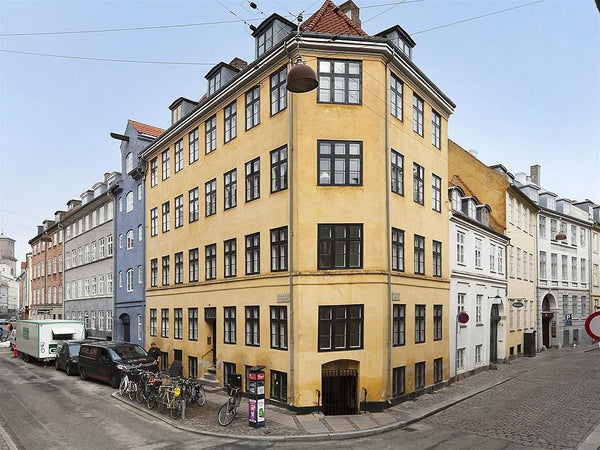 Prime location in the hyper-center of Copenhagen next to Parliament and the city Gørlev, Denmark Cosy apartment in old-town Copenhagen Entire condo vacation rental 15354363