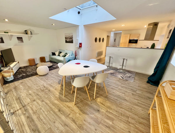 Ce logement familial 85 m2 tout équipé - kids friendly (matériel et jeux à dispo  Calme, Lumineux, 2min du Centre Entire rental unit vacation rental 755854835323961702