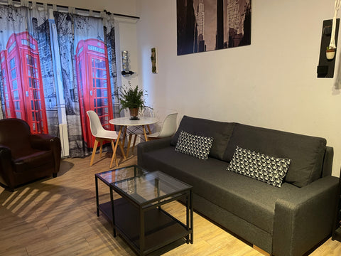 Appartement tout confort, situé dans un quartier populaire et calme (pas de bars Bassillac et Auberoche, France appart 35m2 +garage Bordeaux centre Entire rental unit vacation rental 2525201