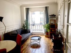 Proche de toutes commodités dans un quartier agréable aux allures de petit villa Paris, France Home Private room in rental unit vacation rental 19516647