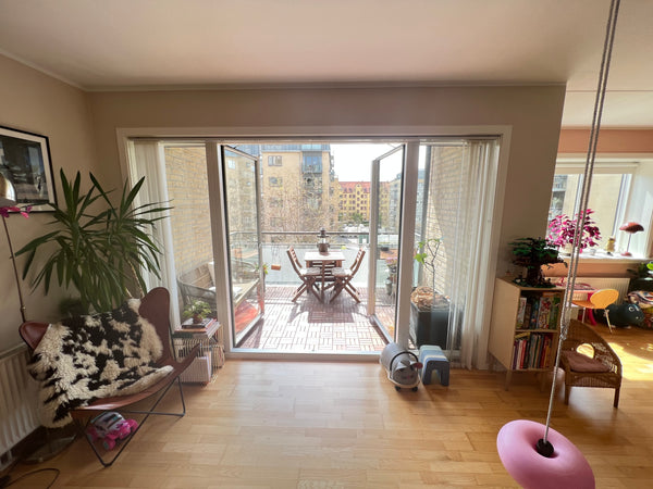 Spacious, light and unique 110m2 family friendly apartment centrally located in  Copenhagen, Denmark 2-Bedroom Family-friendly condo with free parking Entire condo vacation rental 624276867992669788