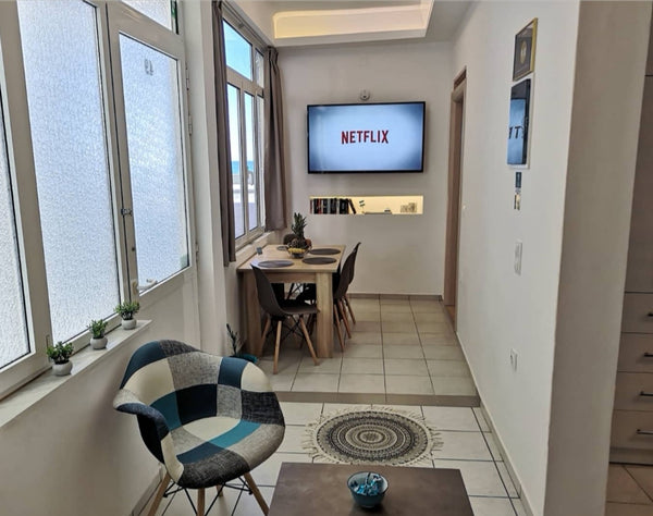 Our apartment is located in the most ideal spot of the town!<br />Right on the c Rethimnon, Greece Salty Alley seaside apartment Rethymno Entire rental unit vacation rental 34743364