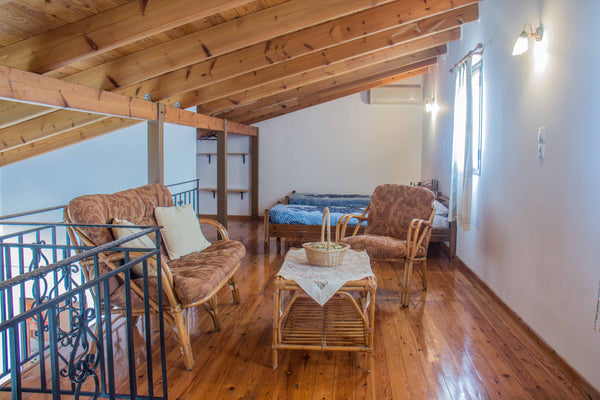 Villa Georgias in Kalives Apokoronou is an apartment complex just 3 'from Maistr  Villa Georgia Kalyves | Apartment 12 Entire rental unit vacation rental 559340228253751966