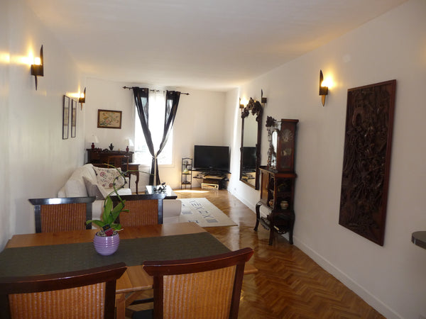 Plein coeur des quartiers touristiques de Paris; <br />Doté d'un doux charme, ce Paris, France Charmant appartement, Cité des Fleurs Entire rental unit vacation rental 19407878