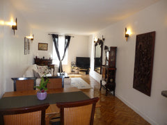 Plein coeur des quartiers touristiques de Paris; <br />Doté d'un doux charme, ce Paris, France Charmant appartement, Cité des Fleurs Entire rental unit vacation rental 19407878