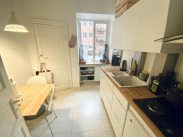 The apartment is placed in a great location, close to the city center and surrou Zagreb, Croatia Single room with great location Private room in rental unit vacation rental 43991302
