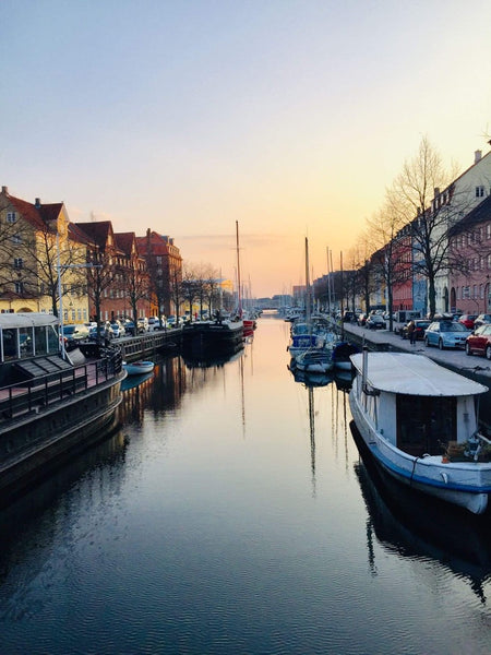 Denne særlige bolig ligger tæt på alt, hvilket gør det nemt at planlægge dit bes Copenhagen, Denmark Skøn lejlighed på Christianshavn Entire rental unit vacation rental 678689120974935258