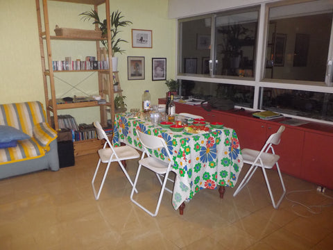 Bordeaux centre (quartier Meriadeck) apartemnt 75 m2, 2 bedrooms plus large dini Bordeaux, France Bordeaux, 2-rooms apartment Entire rental unit vacation rental 4505817