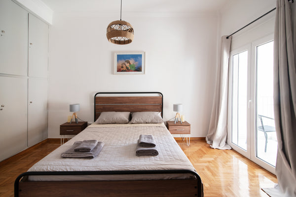 40m2 Apatment , renovated fully 2019 with 1 bedroom and a small living room idea Athens, Attica, Greece Near Center Quiet Apt 100 meters from Metro Entire rental unit vacation rental 36435022