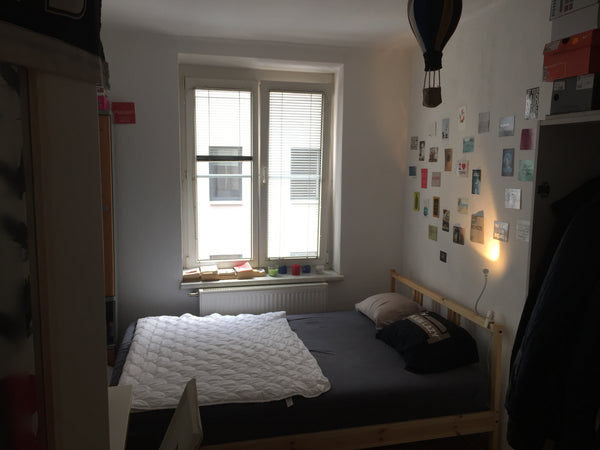 My place is close to center. It is a studenthouse. Tiny, nice room! For traveler Vienna, Austria Central flat,Cheap room5 mins to main trainstation Private room in rental unit vacation rental 19794246