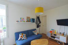 Joli Appartement parisien de 25 m2 situé dans une rue commerçante du quartier Ju Paris, France appartement 25 m2 - Paris 18 proche Montmartre Entire rental unit vacation rental 19677365