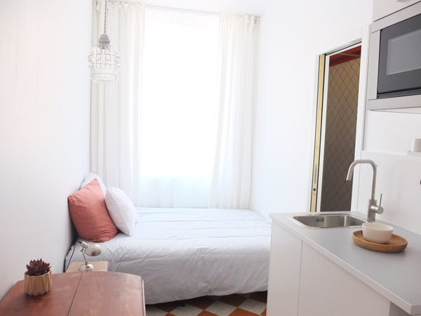On a amenagé ce mini-studio en 2018. C'est petit mais neuf, confortable et indép Lyon, France Mini-studio avec sdb privée et accès indépendant Private room in rental unit vacation rental 34219036