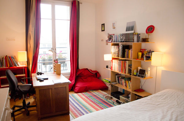 Standing Haussmannian building, big apartment, your room is very  quiet and brig Paris, France Chambre calme sur cours d'immeubles Private room in rental unit vacation rental 9325509