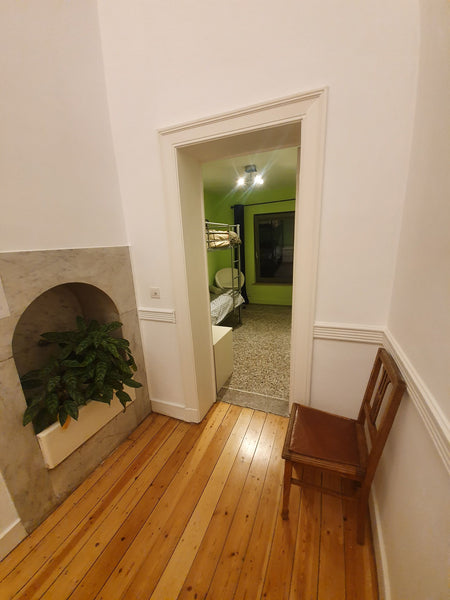 Chambre privée a 1.8 km de la grande place<br />caution 100 euro payable aveccar Brussels, Belgium Chambre privée botanique Private room in bed and breakfast vacation rental 585566367161772518